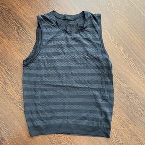 Lululemon black / grey stripped tank